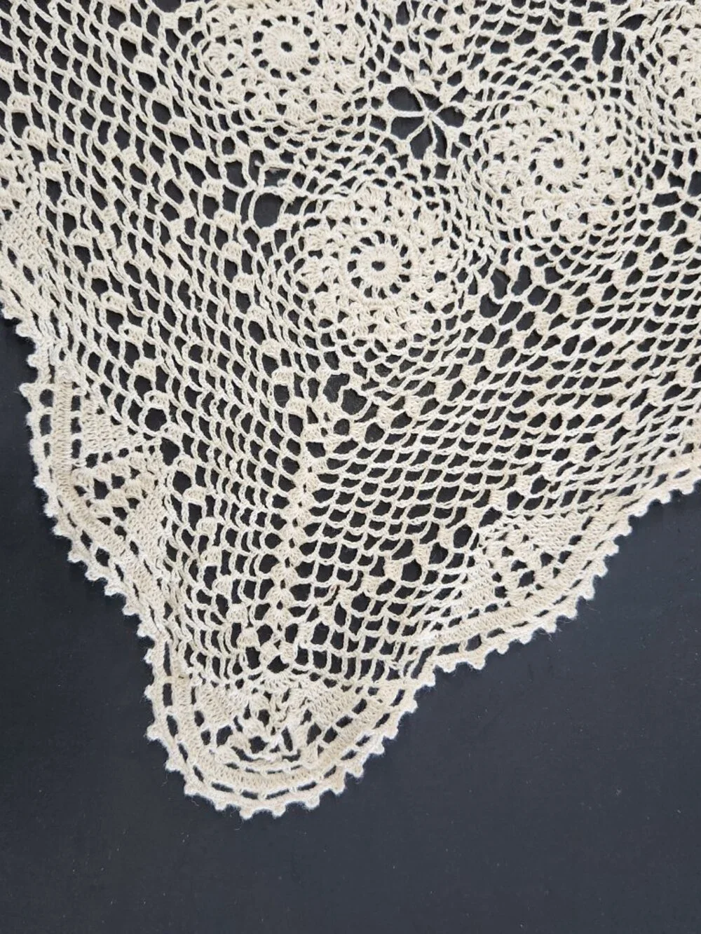 Gorgeous Vintage King Size Cream Colored Crocheted Bed Spread 108